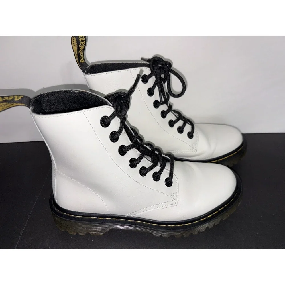 Doc Martens Luana Women's Sz 6 Air Cushions Sole White‎ Boots Dr. AW004
